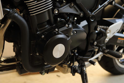 Z900RSのゼネレーターカバー