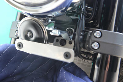 Z900RSにシックデザインのロードコメットのビキニカウルを装着