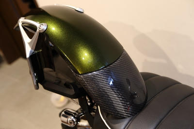 Z900RSにフロントフェンダーのエクステンダーを装着