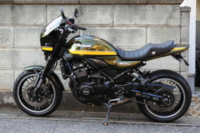 Z900RSにカーボンブラックのヒールガードを装着