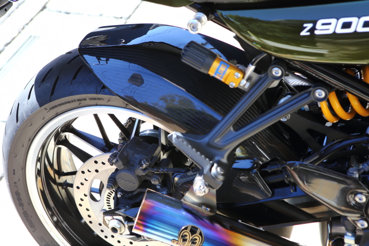 Z900RSにエーテックのカーボンリアフェンダーを装着