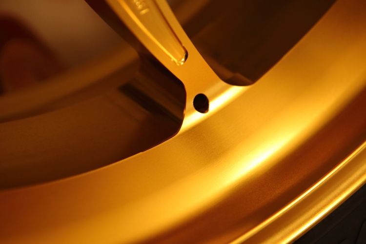 Z900RSのマルケジーニのホイールをコーティング