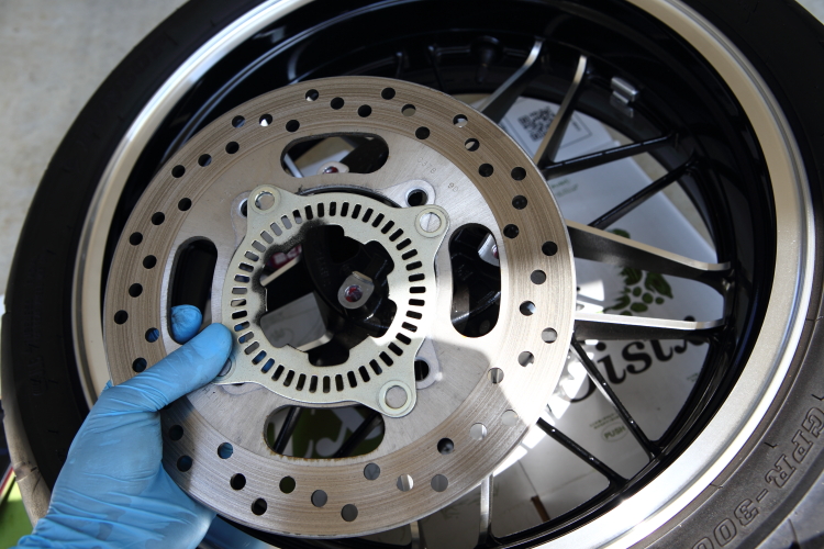 Z900RSにマルケジーニのM7RSを装着