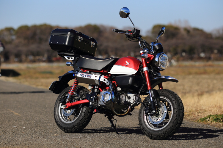 モンキー１２５にリアボックス GIVI DOLOMITI30を装着