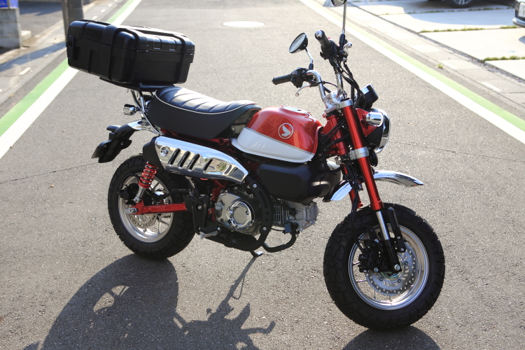 モンキー１２５にリアボックス GIVI TRK33を装着