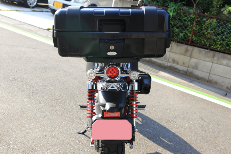 モンキー１２５にリアボックス GIVI TRK33を装着