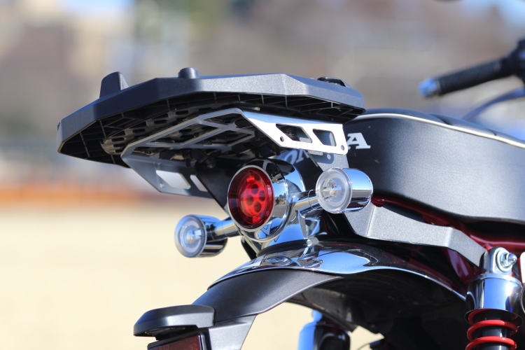 モンキー１２５にリアボックス GIVI DOLOMITI30を装着