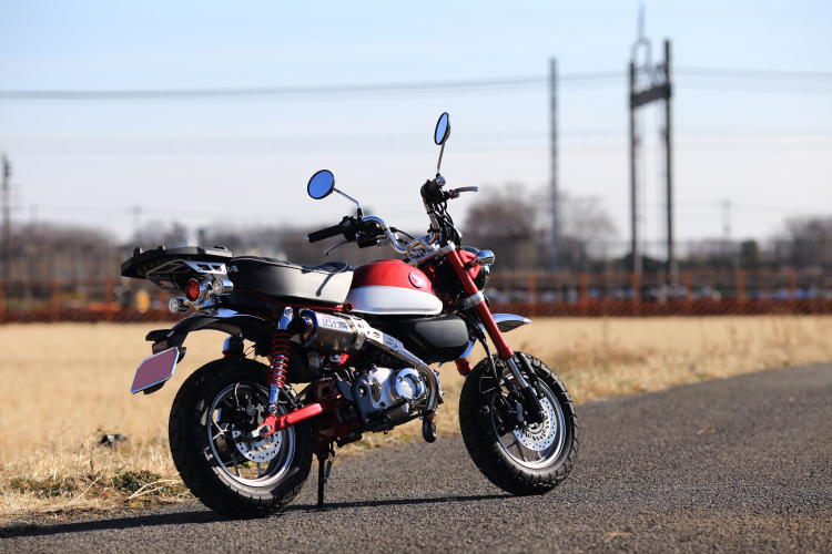 モンキー１２５にリアボックス GIVI DOLOMITI30を装着