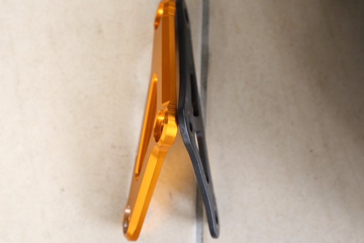 Z900RSにベビーフェイスのリンクプレートを装着