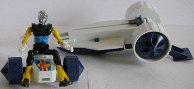 レーシングウルフの３