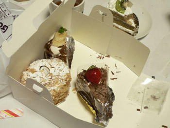 ケーキじゅるるる～