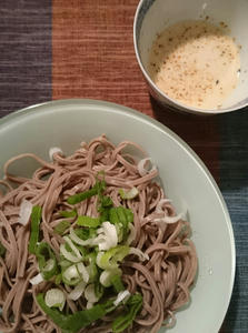 ごまだれ蕎麦 きょうも１日 ごちそうさま