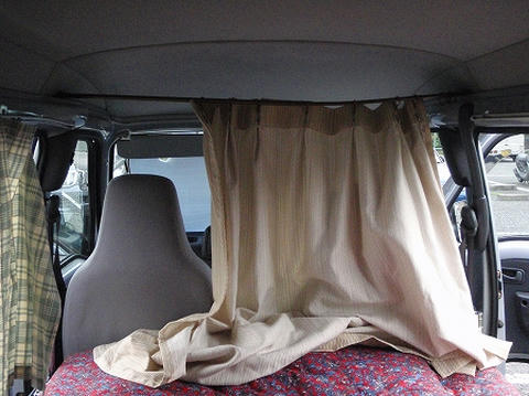 車のカーテン