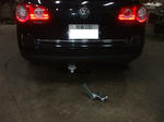 vw_passart_w_3caxzf_hitch_01.jpg