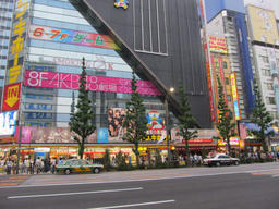 akiba20120603.jpg