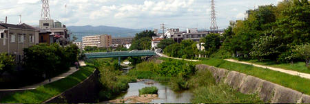 交野市・逢合橋・天の川の風景