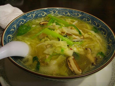 萬利のタン麺
