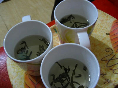 柿の葉のお茶