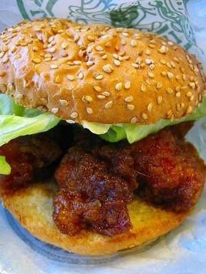 ラッキーピエロ　チャイニーズチキンバーガー