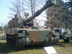 74式自走105mmりゅう弾砲