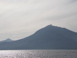 支笏湖と恵庭岳