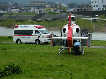 100413-f012.JPG