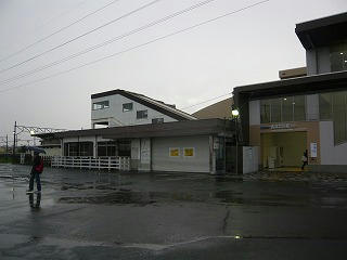 <br />[西武立川駅写真]