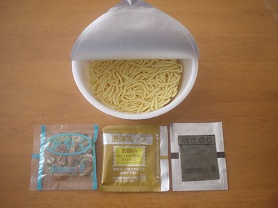 太麺堂々　豚骨醤油味