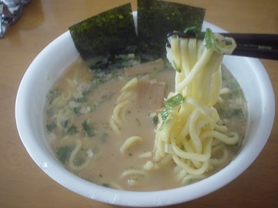 太麺堂々　豚骨醤油味