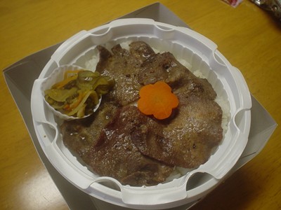 網焼き牛タン弁当　加熱後