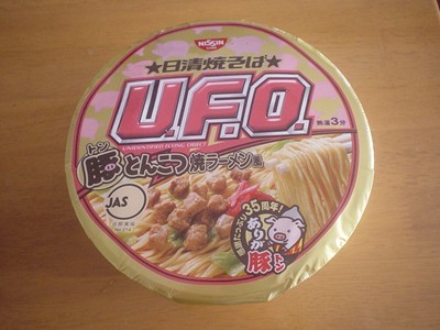 日清　焼きそばU.F.O 豚とんこつ　焼きラーメン風