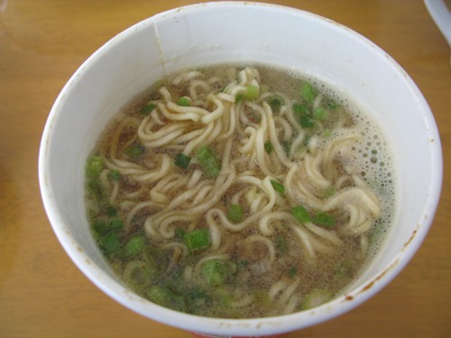 「来来亭　特製醤油ラーメン」出来上がり