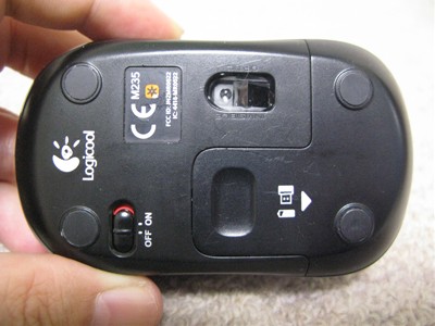 Logicool Wireless Mouse M235(下から）