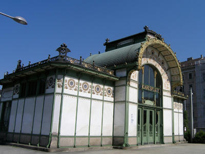カールスプラッツ駅1