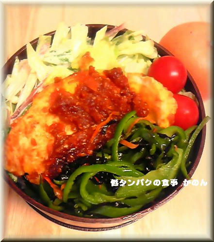 半月卵のケチャップ照り焼き弁当