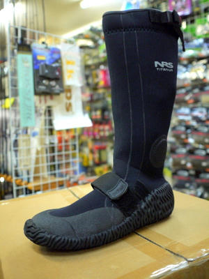 防寒・防水 NRS バウンダリーシューズ（ネオプレン製ニーブーツ