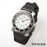 タフボディながら、決してオシャレを外さない！WENGER ナイロンウォッチ 79952。（Libra Mark Watch＆Glasses）