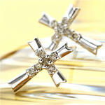 早い者勝ちですよ♪K18WG ダイヤ0.08ct クロスモチーフ ピアス。（Libra Mark Jewelry）
