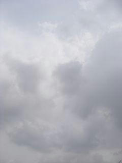 8月12日朝10時10分ごろの空01