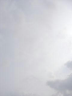 8月13日8時10分ごろの空01