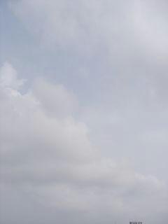 8月13日8時10分ごろの空02