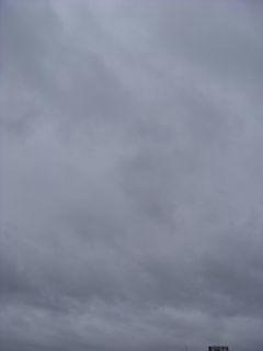 8月17日8時10分ごろの空02