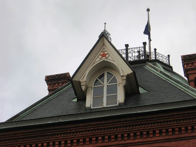 157463_1427163346_176large.jpg