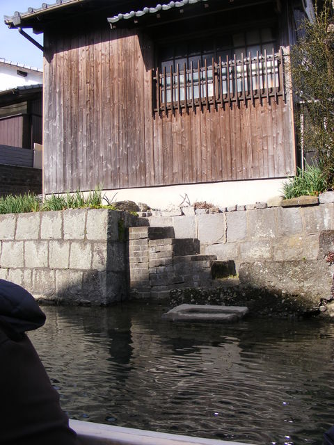 157463_1868666310_198large.jpg