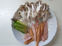 トマトソースピザ