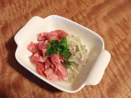まぐろの切り落とし