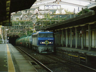 ef200-5_aki.jpg