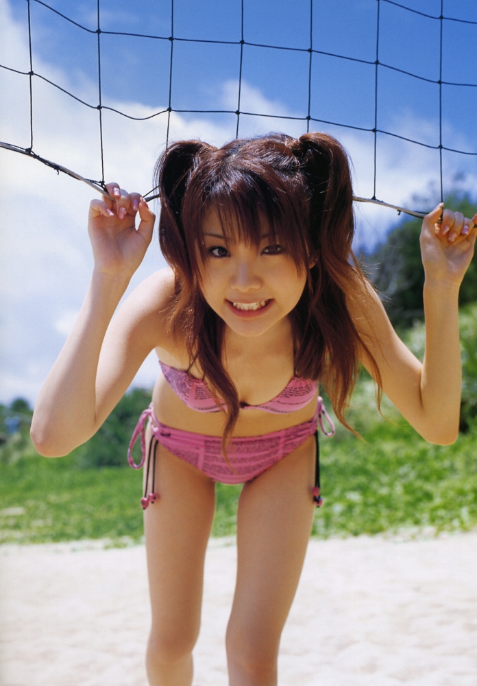 田中れいな ビキニグラビア