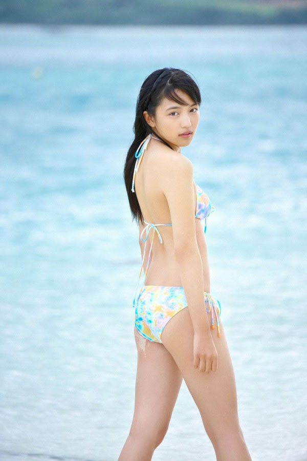 川口春奈 グラビア