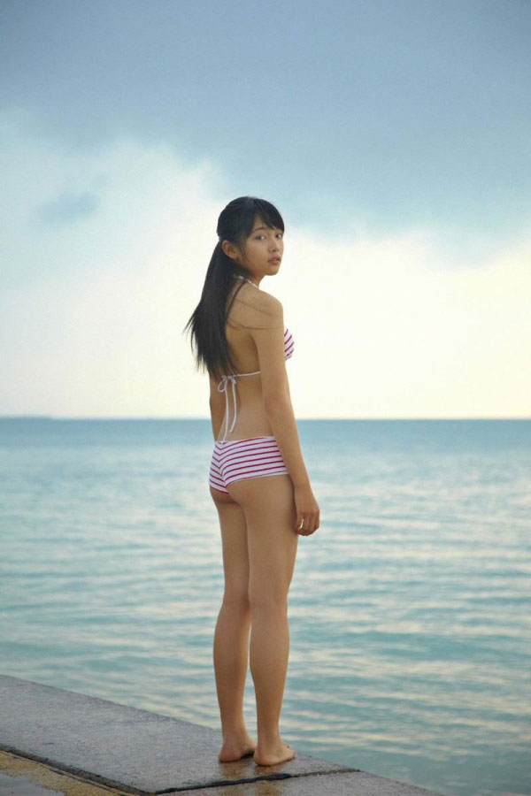 川口春奈 グラビア